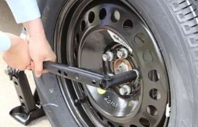 轮胎异响